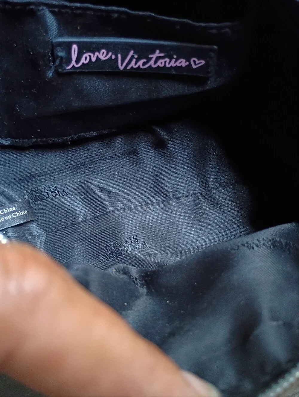 Victoria's Secret Croc-Embossed Black Wristlet - Picture 5 of 7